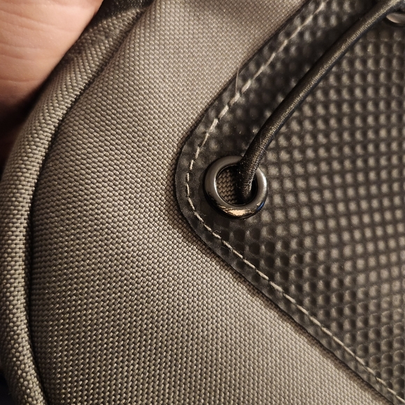 Durabrand CD 916 Portable Player and Caselogic Case - Picture 14 of 16